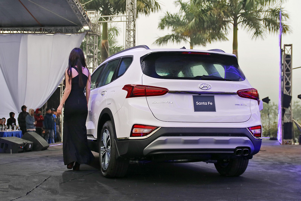 Santafe dầu cao cấp