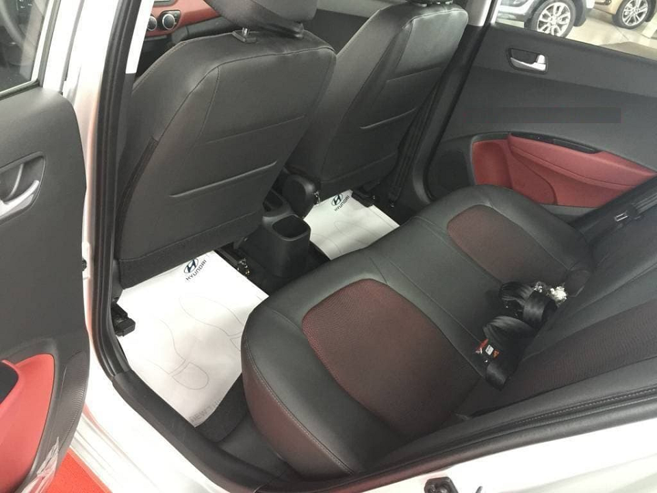 ghế sau xe i10