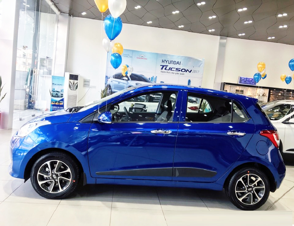 xe i10 1.2 AT